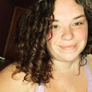 Meet your Posher, Charlotte